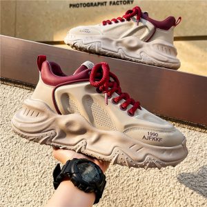 Men's thick soled trendy shoes