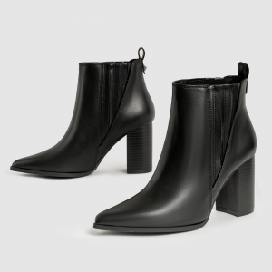 Pointed-top thick-soled Chelsea boots made of leather, brown color, Mary Jane style for women
