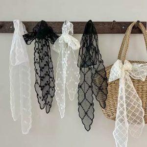 French‑Style Lace Headband