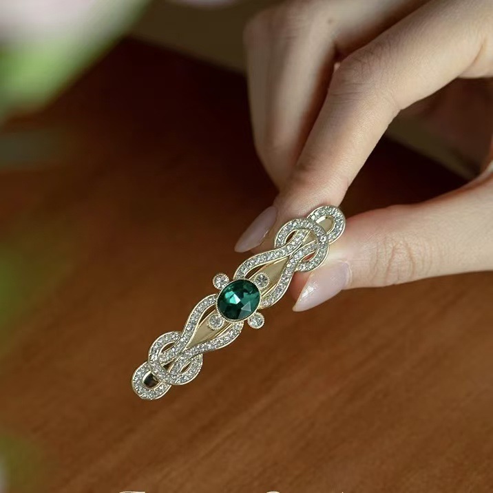 Elegant Rare Green French‑Style Metal Side Hair Clip - Image 3
