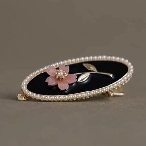 Exquisite Rose‑Maiden Small Hair Clip