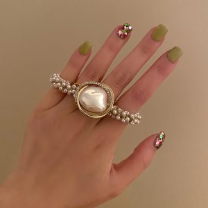 Korean heavy craft pearl elegant hair tie