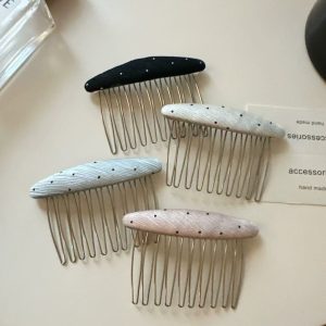 Korean‑Style Minimalist Polka‑Dot Oval Hair Comb