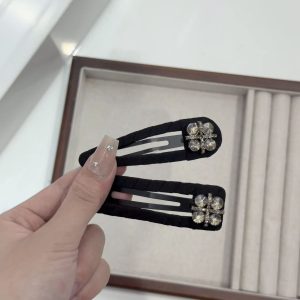 Vintage Premium Black Fabric‑Wrapped Rhinestone Side Bang Hair Clip