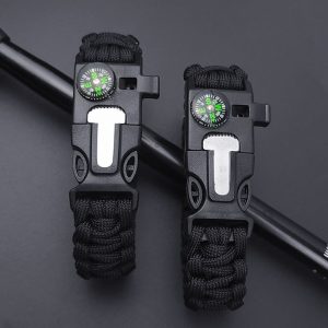 Multifunctional Outdoor Paracord Bracelet